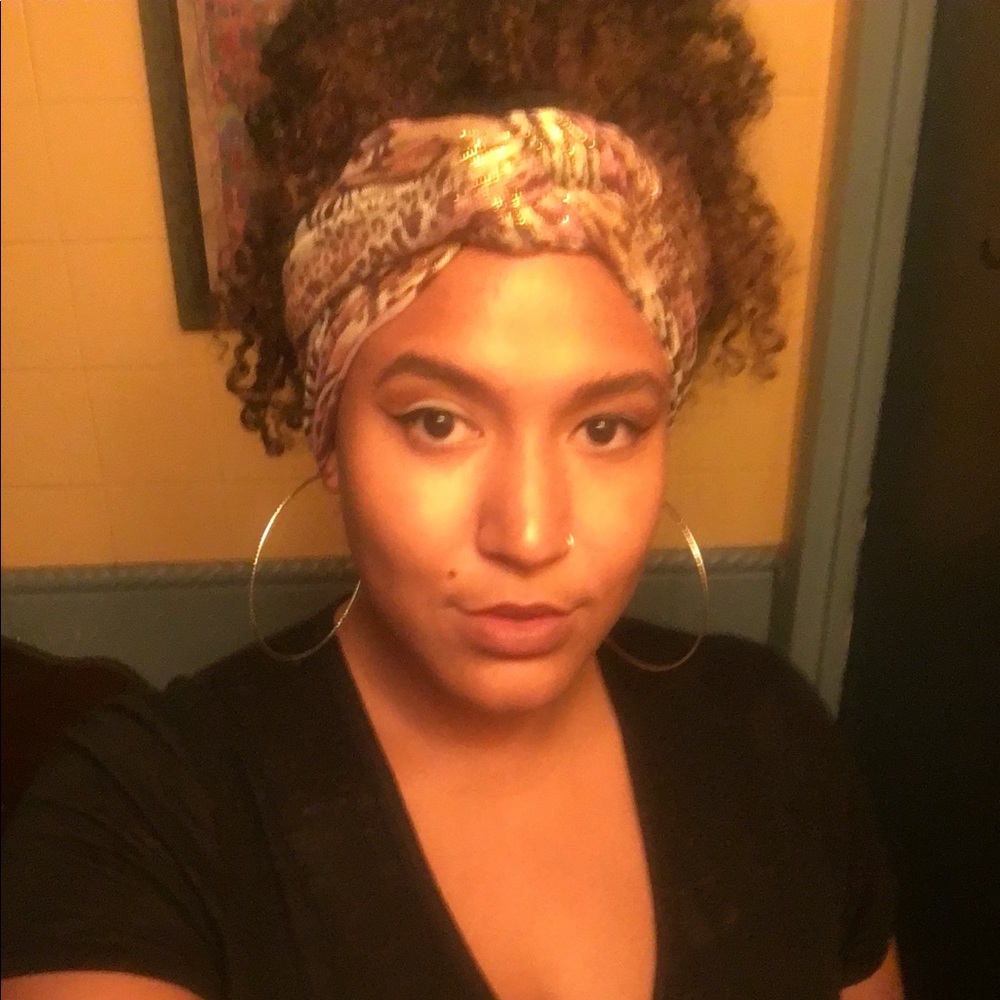 Meet your Posher, Cameron